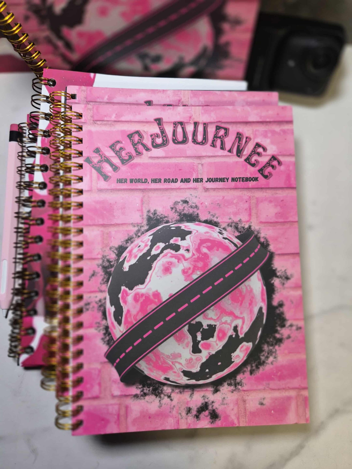 HERJOURNEE TO FIND HERSELF (5.8 X 8.3)