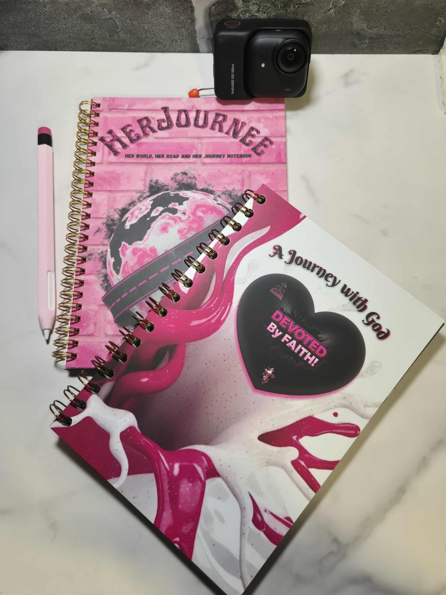 HERJOURNEE TO FIND HERSELF (5.8 X 8.3)