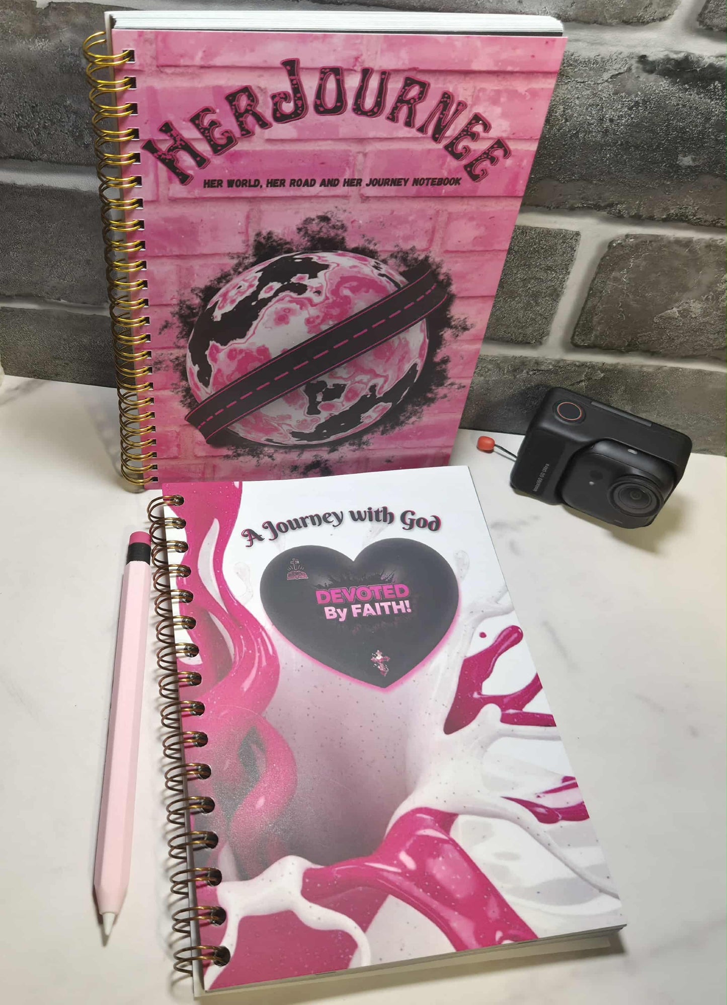 HERJOURNEE TO FIND HERSELF (5.8 X 8.3)