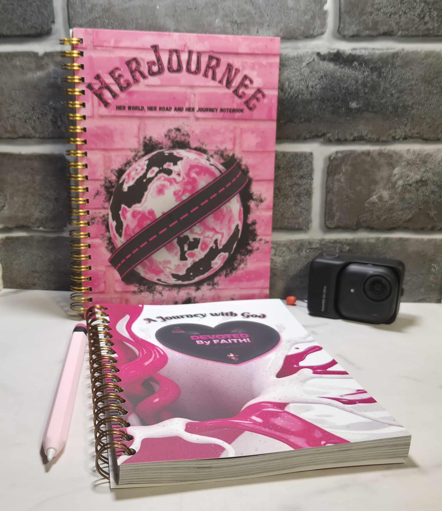 HERJOURNEE TO FIND HERSELF (5.8 X 8.3)